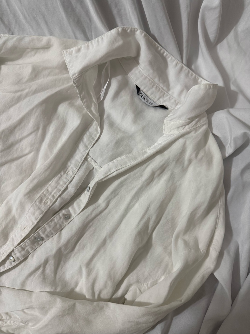 Zara White Cropped Button-Up Shirt